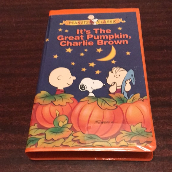 2 VHS tapes Charlie Brown Thanksgiving and Great Pumpkin - Picture 8 of 8